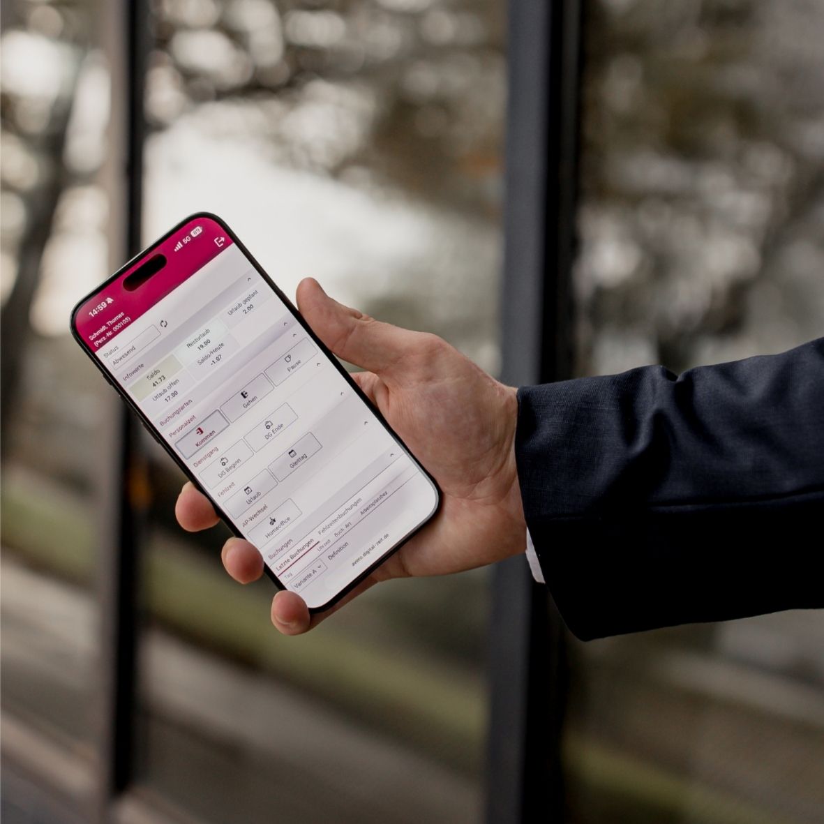 Mobile Zeiterfassung per Smartphone mit AVERO®