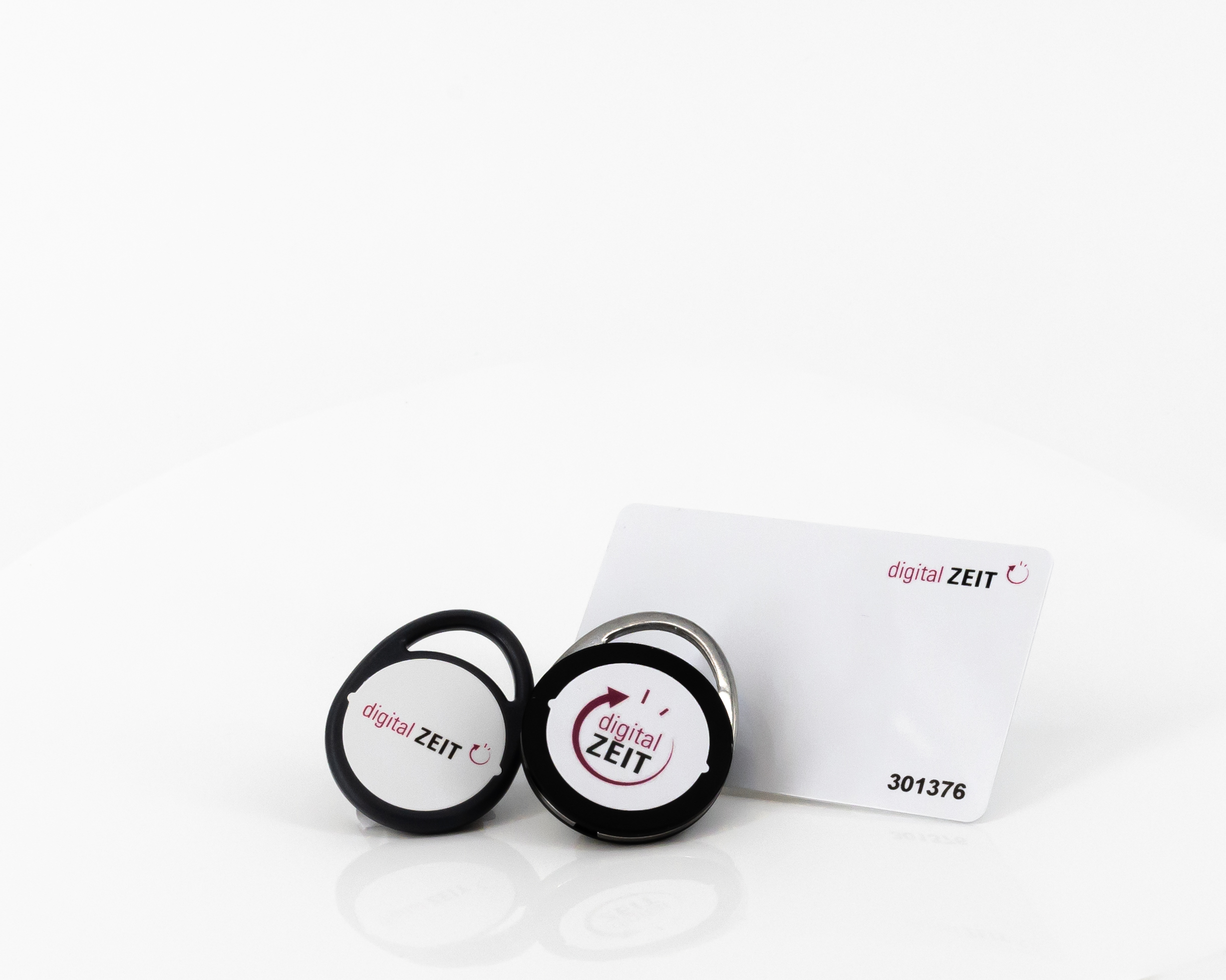 PCS RFID-Ausweise und Chips für Zeiterfassung und Zutrittskontrolle mit AVERO®