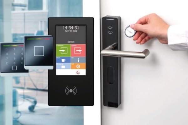 Zeiterfassungskomponenten und Zutrittskontrolle per RFID